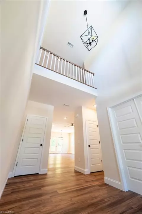 Entry Way - 482 Carson Rd, Pilot Mountain, NC 27041 photo 3 of 4