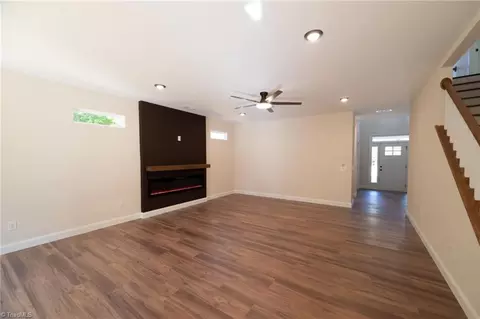 Living - 482 Carson Rd, Pilot Mountain, NC 27041 photo 5 of 8