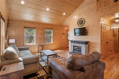 Living - 128 Deer Antler Dr, Purlear, NC 28665 photo 2 of 3
