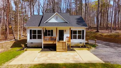 418 Davie Academy Rd, Mocksville, NC 27028