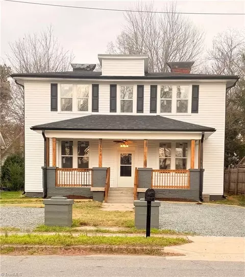 524 Boyd St, Reidsville, NC 27320