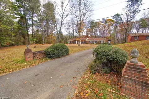 3365 New Walkertown Rd, Winston Salem, NC 27105