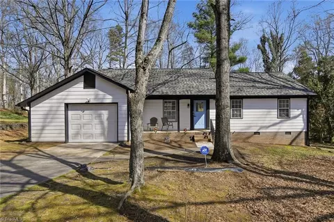 6445 Armindale Ave, Rural Hall, NC 27045