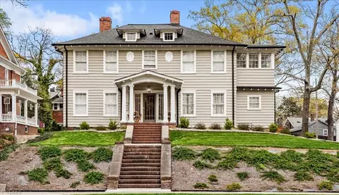 632 Elm St N, Greensboro, NC 27401