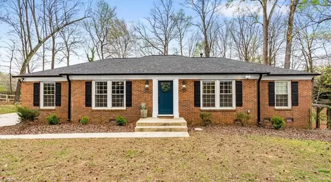 1 Bent Oak Ct, Greensboro, NC 27455