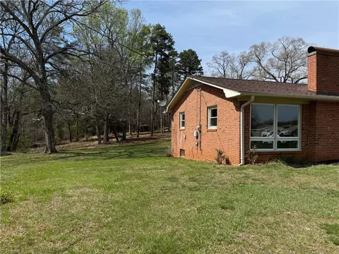 Exterior - 507 Bethany Ford Rd, North Wilkesboro, NC 28659 photo 4 of 11