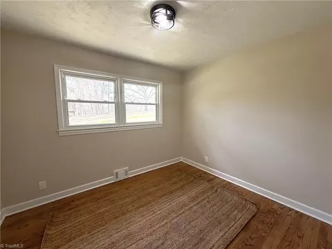 Bedroom - 507 Bethany Ford Rd, North Wilkesboro, NC 28659 photo 3 of 4