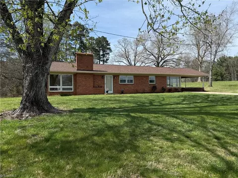 Exterior - 507 Bethany Ford Rd, North Wilkesboro, NC 28659 photo 3 of 11