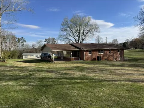 Exterior - 507 Bethany Ford Rd, North Wilkesboro, NC 28659 photo 2 of 11