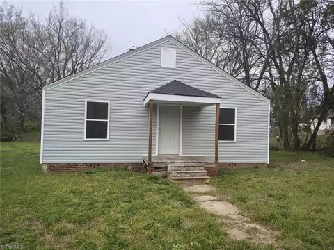 504 Tussey St, Lexington, NC 27292