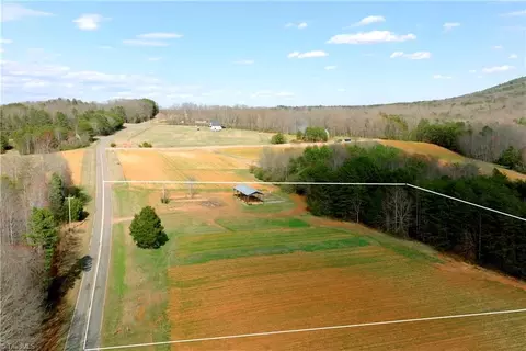 2 Old Mill Rd, Pinnacle, NC 27043 photo 3