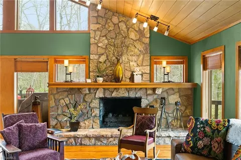 Living - 1007 Wickliff Ave, High Point, NC 27262 photo 1 of 5