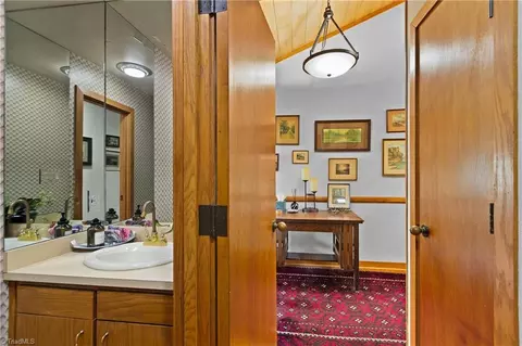 Entry Way - 1007 Wickliff Ave, High Point, NC 27262 photo 4 of 5