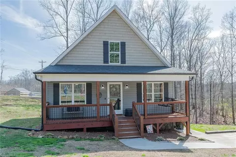 131 Lake Drive 10, Lexington, NC 27292