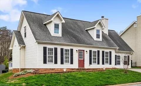 332 Brookside Ct, Kernersville, NC 27284