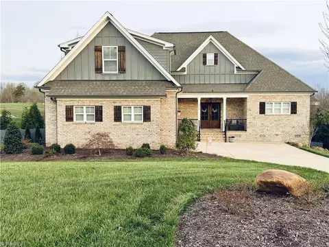 8203 Joe Jessup Ct, Greensboro, NC 27455