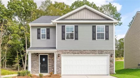 1602 Hamilton Hills Dr, Greensboro, NC 27406