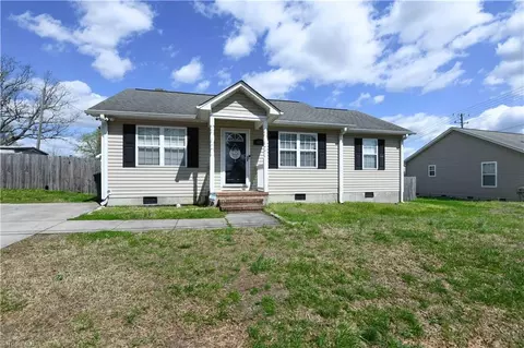 407 Church St, Kernersville, NC 27284