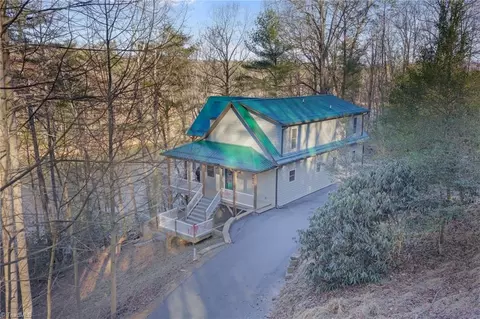 490 Blue Heron Ln, Wilkesboro, NC 28697