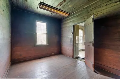 Bedroom - 606 Springfield Rd E, High Point, NC 27263 photo 1 of 5