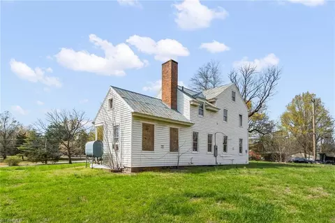 Exterior - 606 Springfield Rd E, High Point, NC 27263 photo 6 of 6