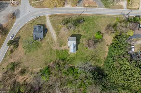 View/Area - 606 Springfield Rd E, High Point, NC 27263 photo 6 of 6