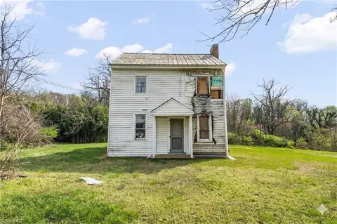 606 Springfield Rd E, High Point, NC 27263