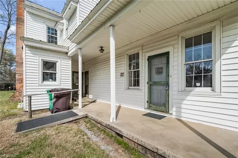 Exterior - 606 Springfield Rd E, High Point, NC 27263 photo 4 of 6