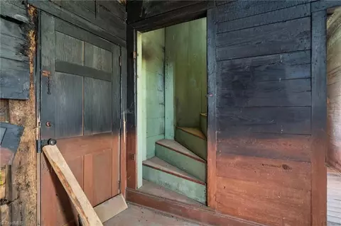 Entry Way - 606 Springfield Rd E, High Point, NC 27263 photo 1 of 4
