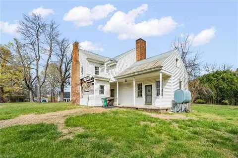 Exterior - 606 Springfield Rd E, High Point, NC 27263 photo 3 of 6