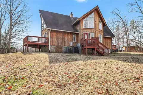 590 Bethlehem Church Rd, Eden, NC 27288