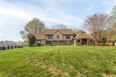 5890 Clouds Harbor Trl, Clemmons, NC 27012