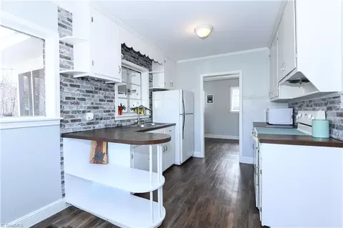 Kitchen - 945 Dan Valley Rd, Madison, NC 27025 photo 1 of 5