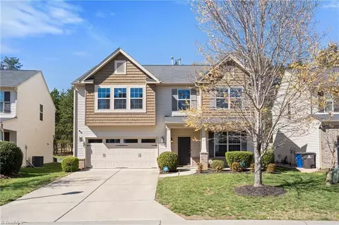 3851 Crestwell Cove Ct, Winston Salem, NC 27103