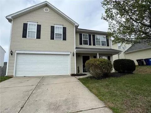 4050 Heather View Ln, Winston Salem, NC 27127
