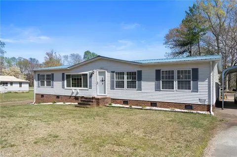 143 Lloyd Lookabill St, Lexington, NC 27292
