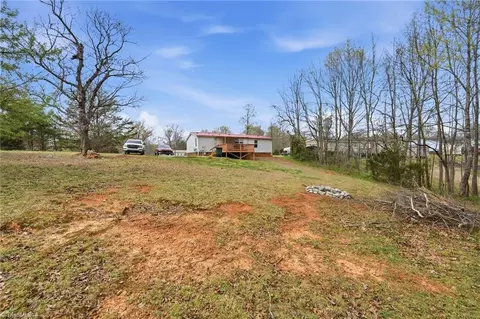 2862 Eagle Point Dr, Trinity, NC 27370 photo 28