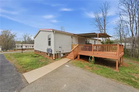 2862 Eagle Point Dr, Trinity, NC 27370 photo 26