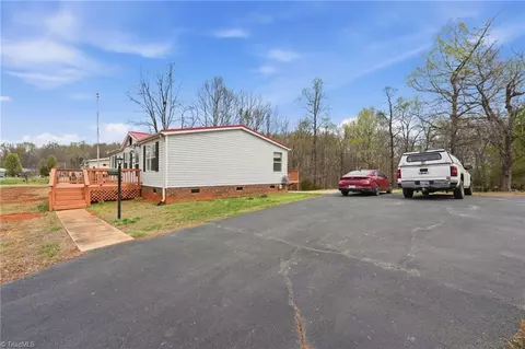 2862 Eagle Point Dr, Trinity, NC 27370 photo 29
