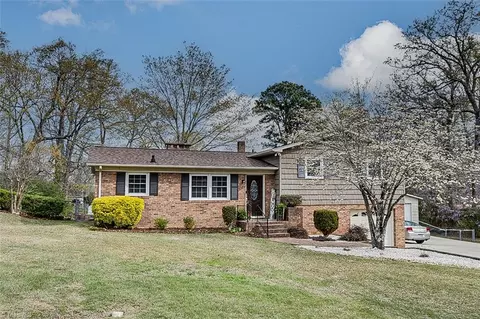 218 Barber St, Asheboro, NC 27203