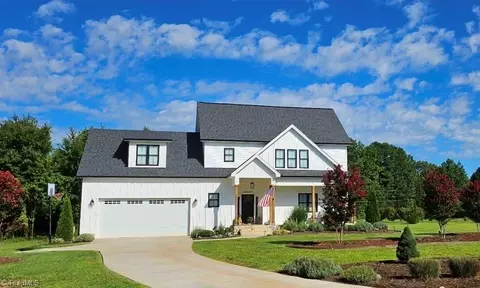 128 Lavender Farm Trl, Advance, NC 27006