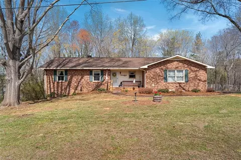 980 Hindenburg Ln, Germanton, NC 27019