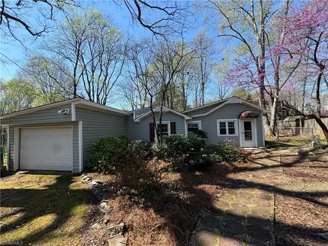 3062 Harper Rd, Clemmons, NC 27012