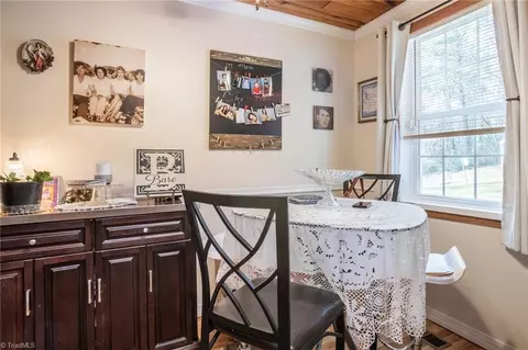 Dining - 6414 Summit Rd, Purlear, NC 28665 photo 1 of 2