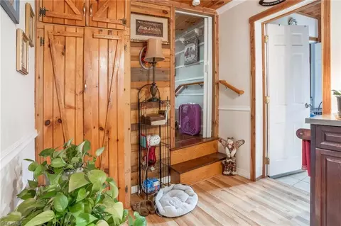 Entry Way - 6414 Summit Rd, Purlear, NC 28665 photo 1 of 2