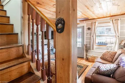 Entry Way - 6414 Summit Rd, Purlear, NC 28665 photo 2 of 2