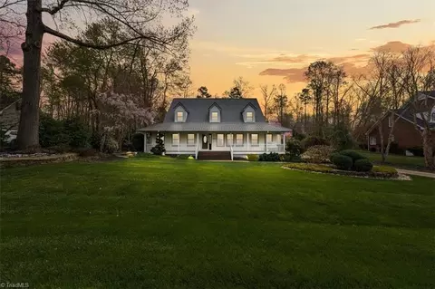 3805 Waldenbrook Rd, Greensboro, NC 27407