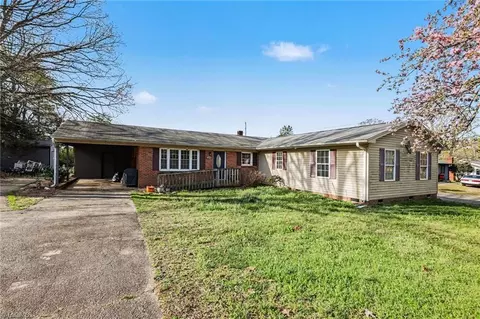 4240 Compton Dr, Winston Salem, NC 27107