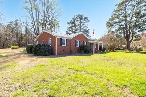 518 Main St E, Franklinville, NC 27248