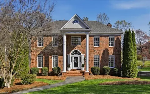 1124 Claverton Ct, Winston Salem, NC 27104